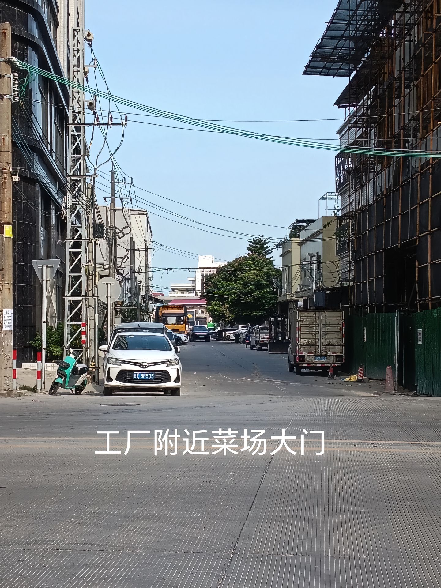 “人要是他妈的坏事做绝了，报应迟早找上门。那些良心发黑、缺德冒烟的货色，整天盘算着坑害老实人。你瞧好了，这帮人没一个有好下场，日子过得一个比一个惨。老话说得在理：善恶终有报，不是不报，时候未到。”

